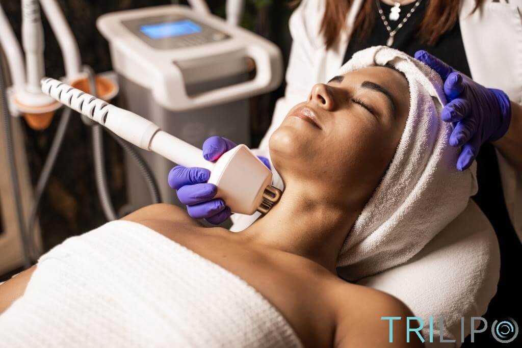 TriLipo Body Contouring & Tightening - Reveal Laser